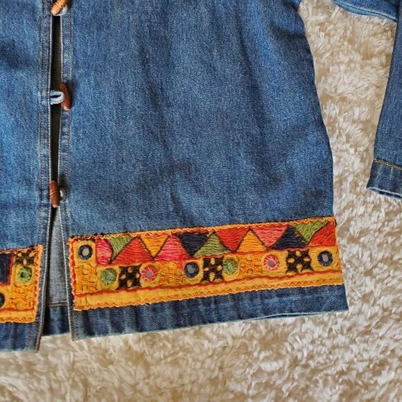 New identity Petite Size P/ M Women's Jeans Jacket Embroidered  Bohemian - Picture 2 of 9